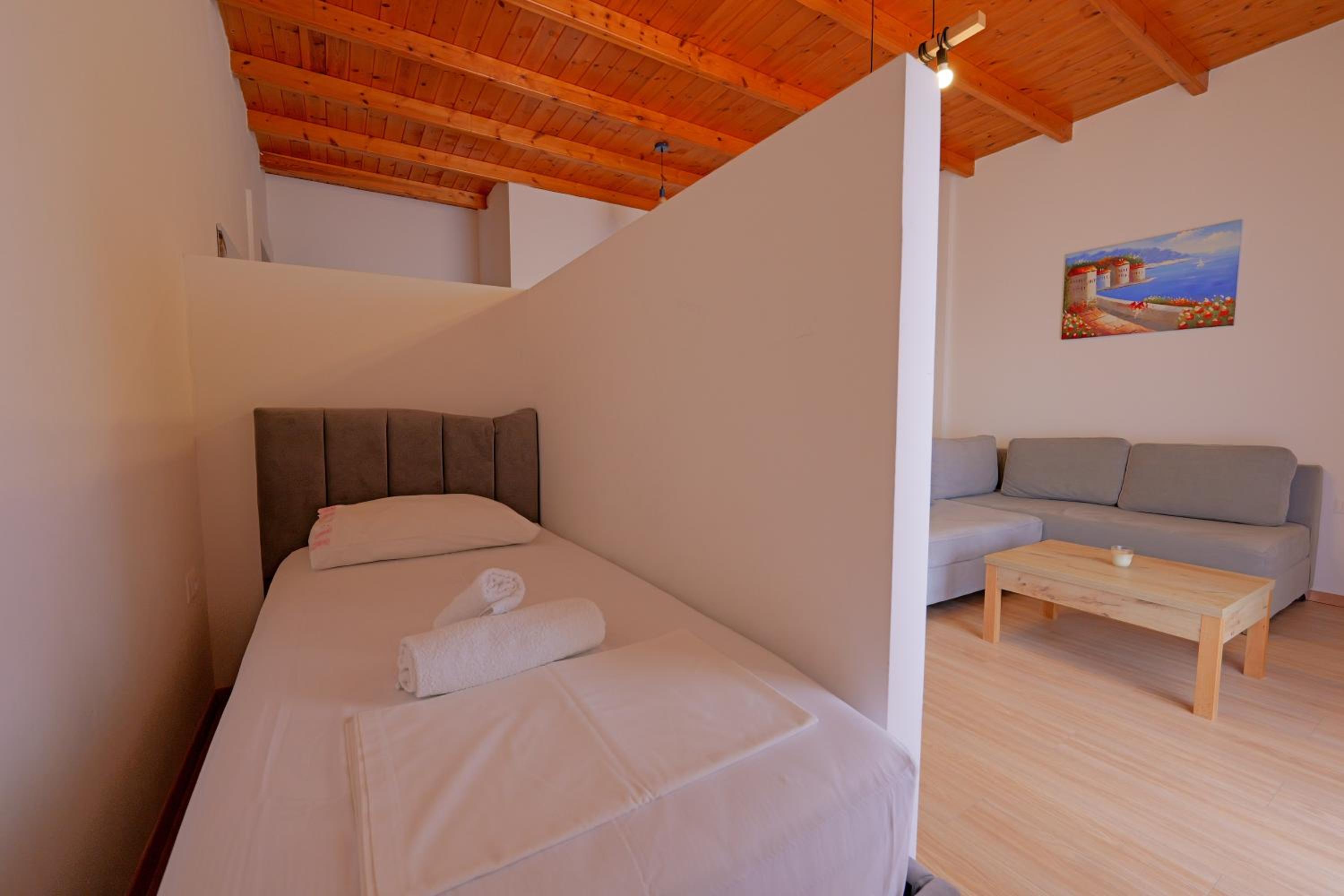 Apartments Villa Luxor