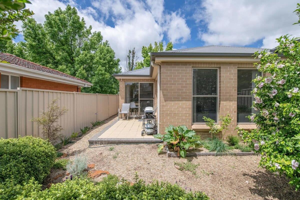 Franklin Villa, Central, Comfy & Convenient view 2