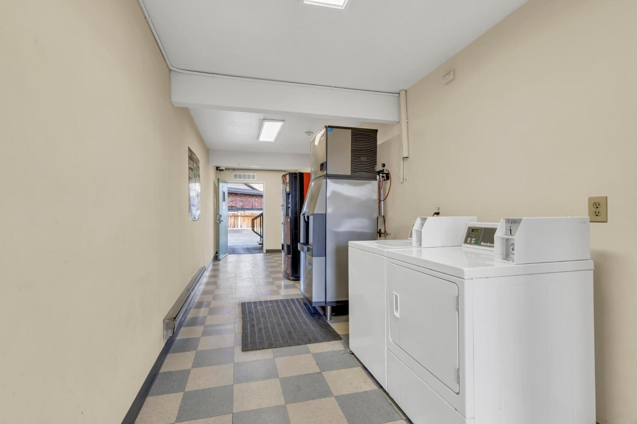 Carson City Vacations - Days Inn by Wyndham Carson City - Property Image 4