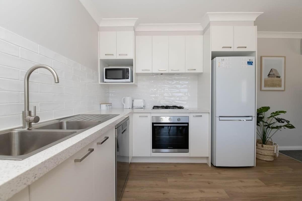 Villa on Matthews - Modern & Cosy, Escape for 2