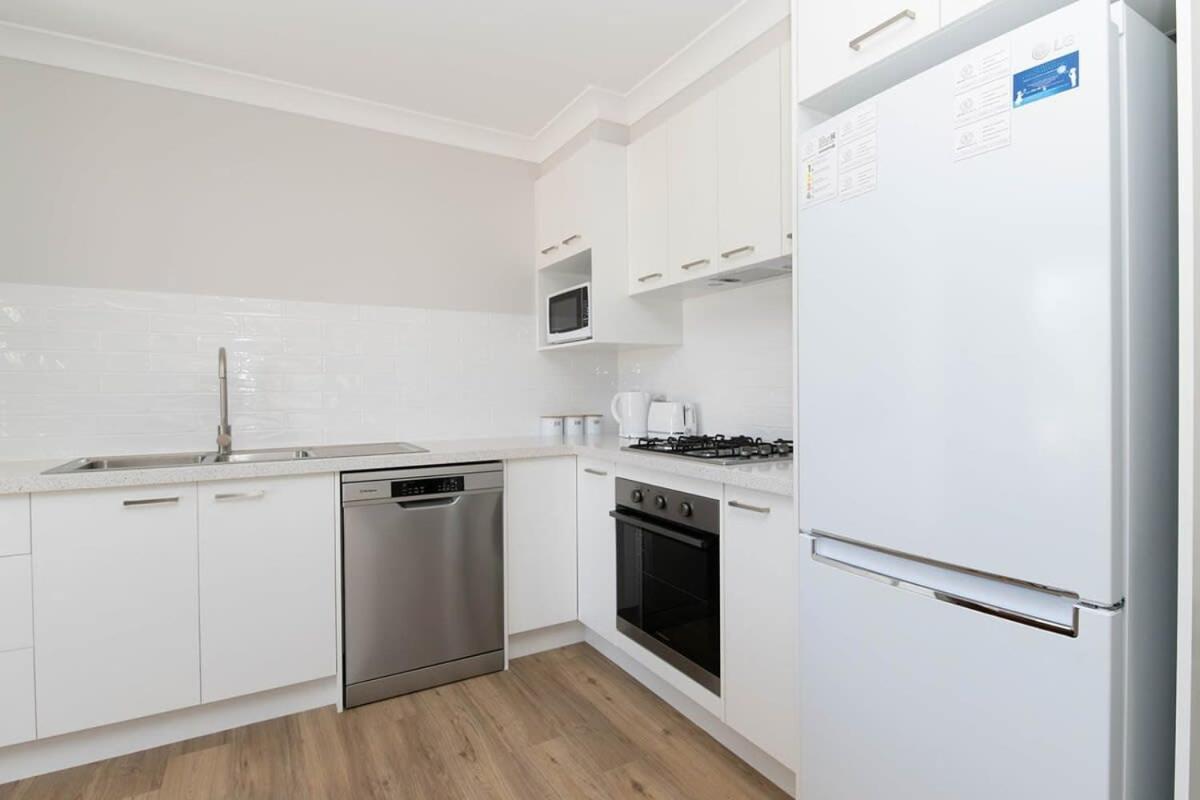 Villa on Matthews - Modern & Cosy, Escape for 2