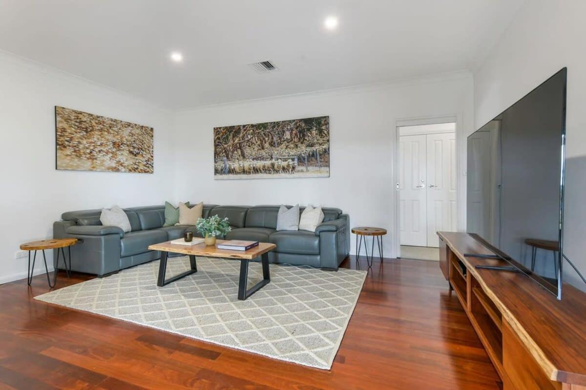 Wren Hill - Dreamy Home with Spectacular Views
