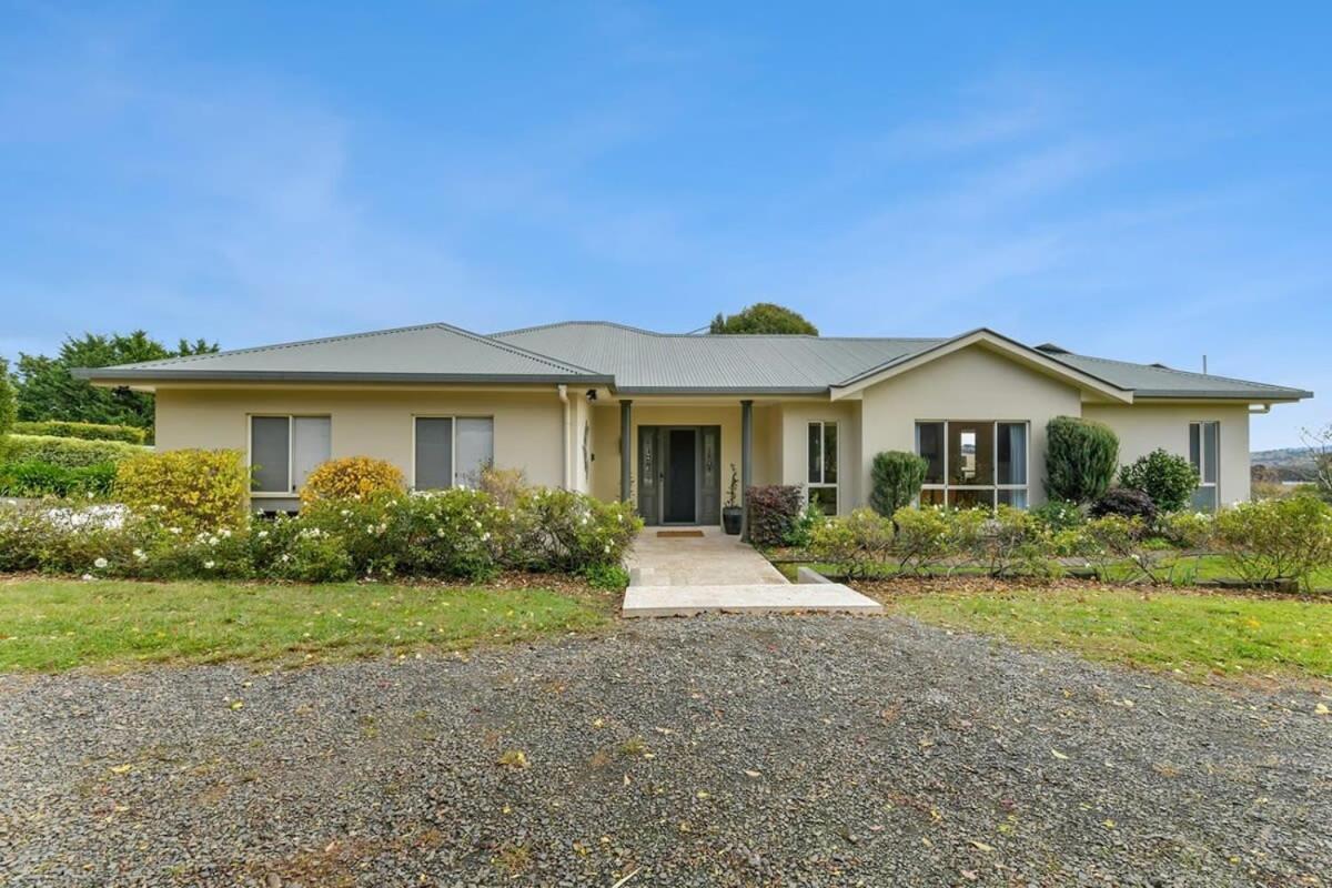 Wren Hill - Dreamy Home with Spectacular Views