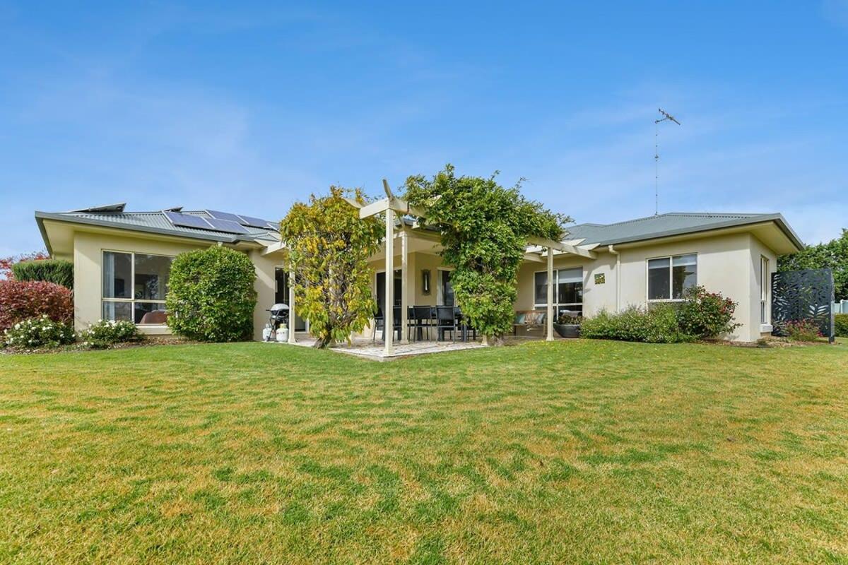 Wren Hill - Dreamy Home with Spectacular Views