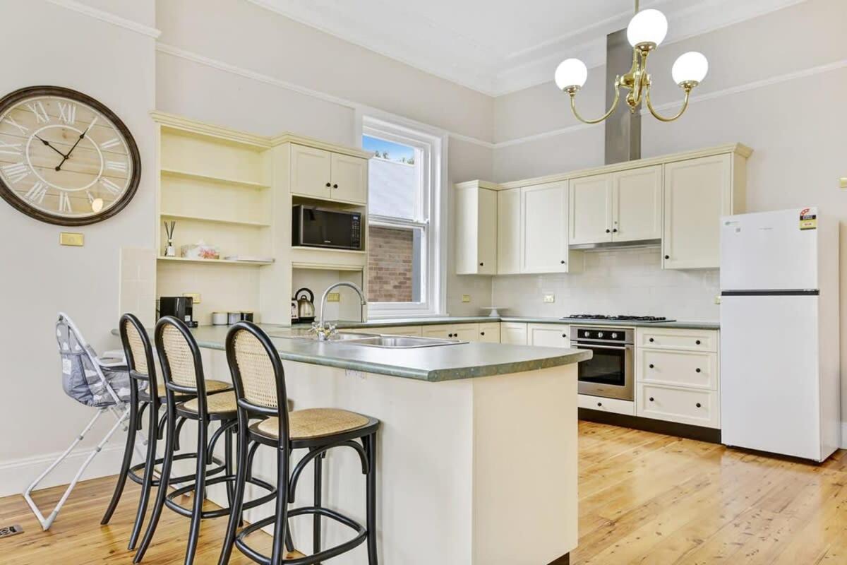 Kilarra House - Heritage Home on Byng St Sleeps 10