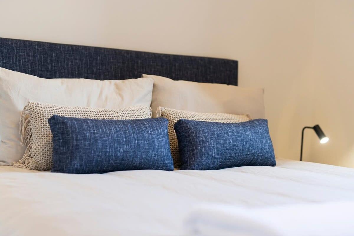 Best Nest on March Cosy Home in CBD Firepit