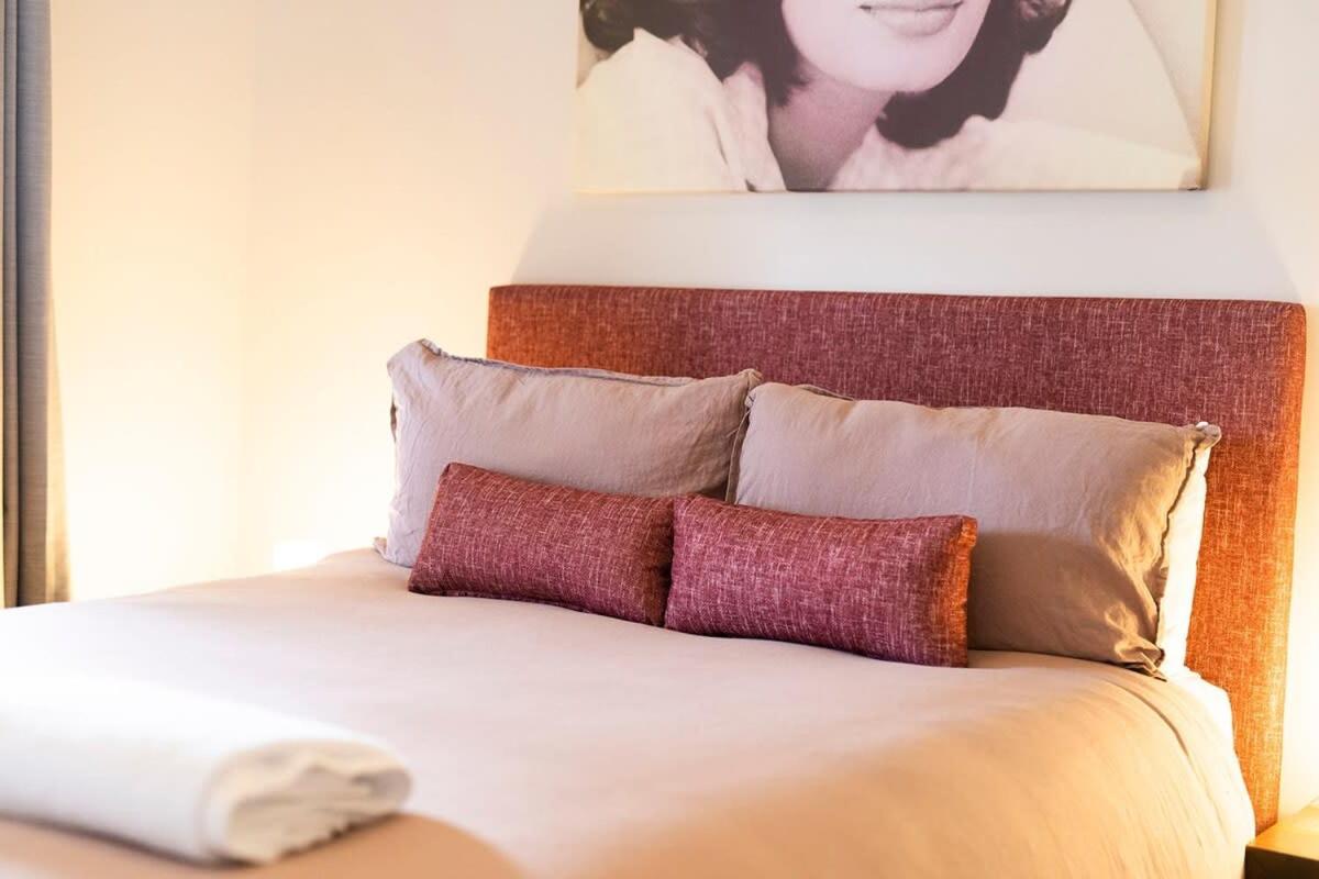 Best Nest on March Cosy Home in CBD Firepit