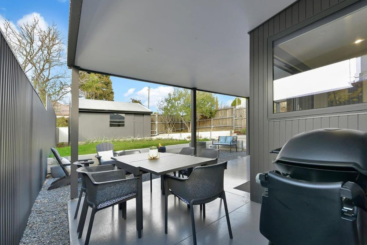 Best Nest on March Cosy Home in CBD Firepit