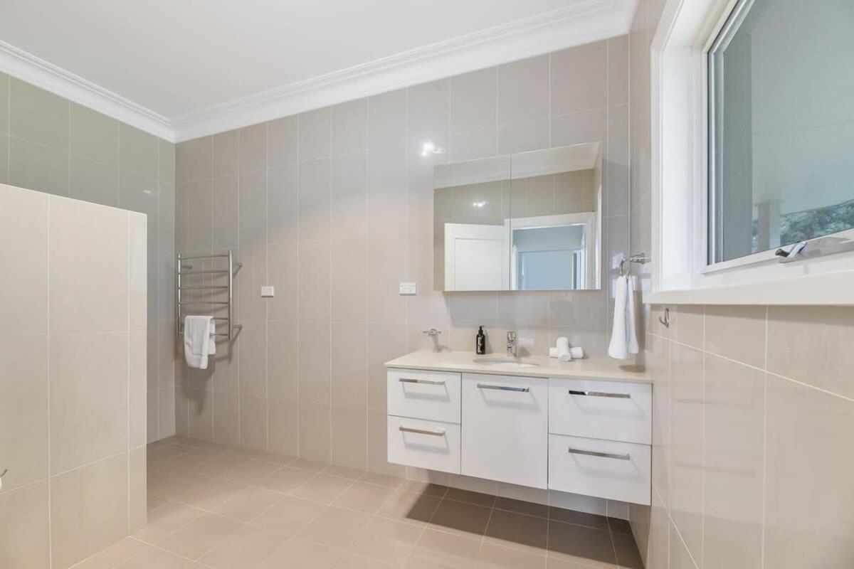 Borenore Retreat Huge Family Home Amazing Views