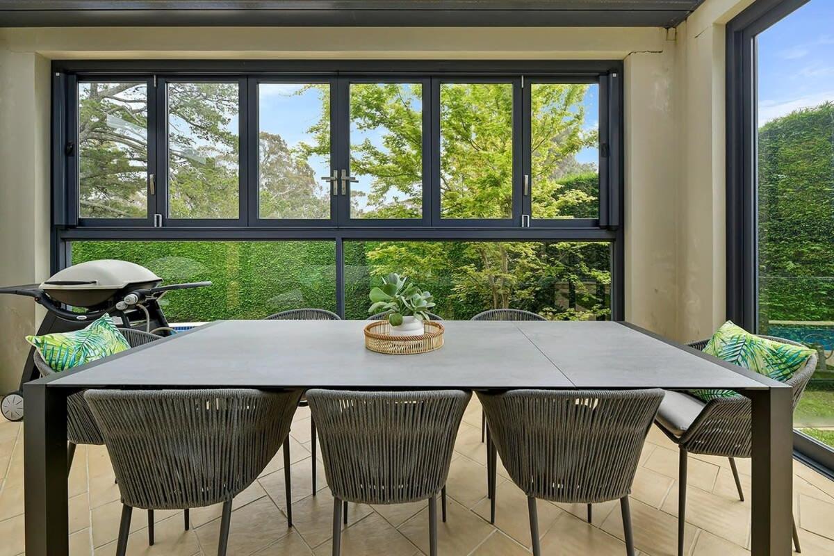 Roselawn Retreat - Pool, Incredible Views, Sleeps 8
