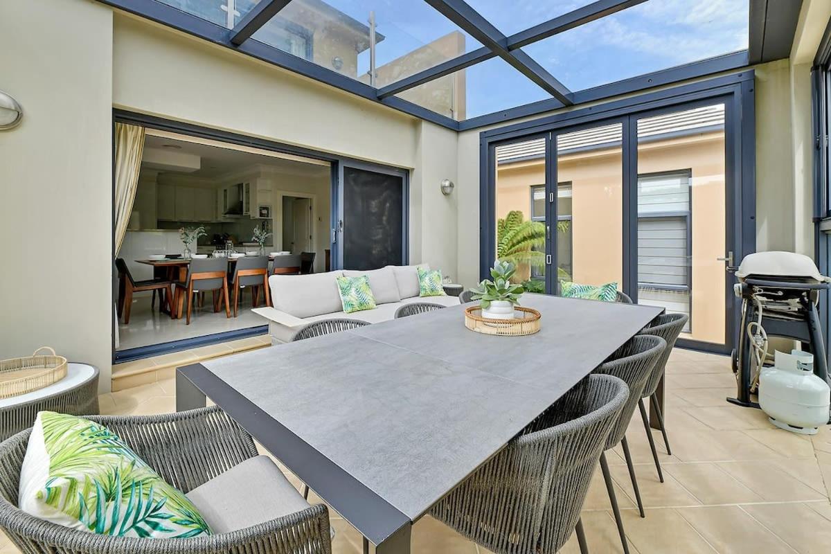 Roselawn Retreat - Pool, Incredible Views, Sleeps 8