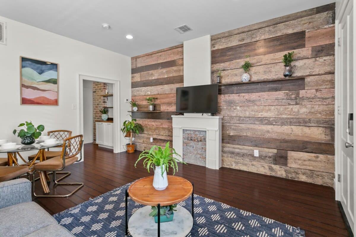 New Orleans Vacations - Stylish Creole Cottage 1 BD Home Central Location - Property Image 1