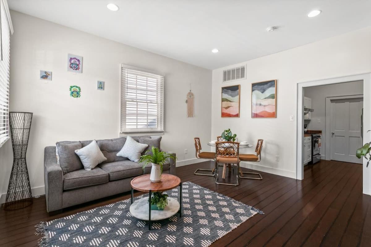 Stylish Creole Cottage 1 BD Home Central Location view 4
