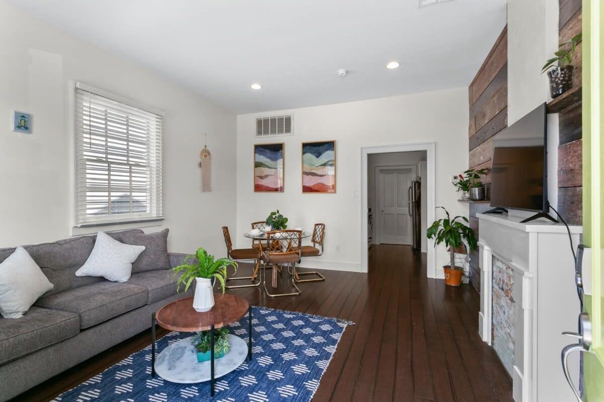 Stylish Creole Cottage 1 BD Home Central Location view 5