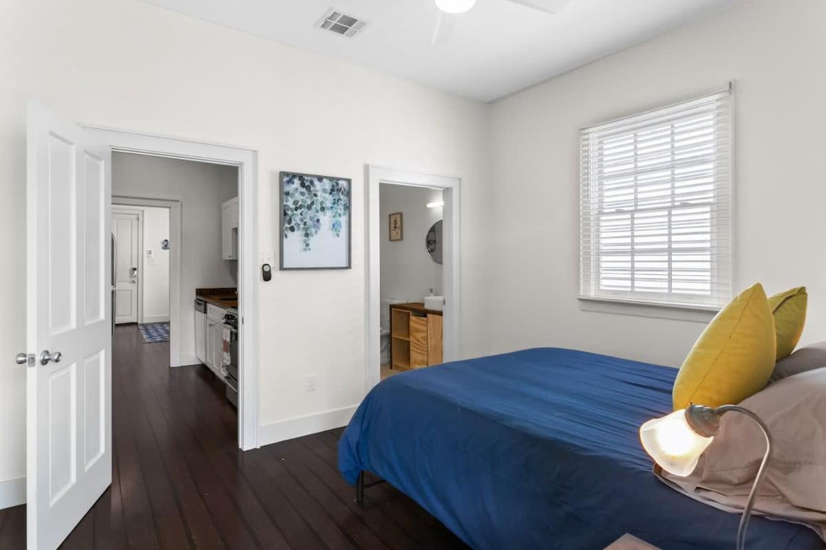 Stylish Creole Cottage 1 BD Home Central Location view 3