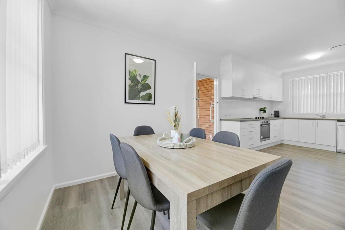 The Family Retreat - Near Mt Panorama & Racecourse