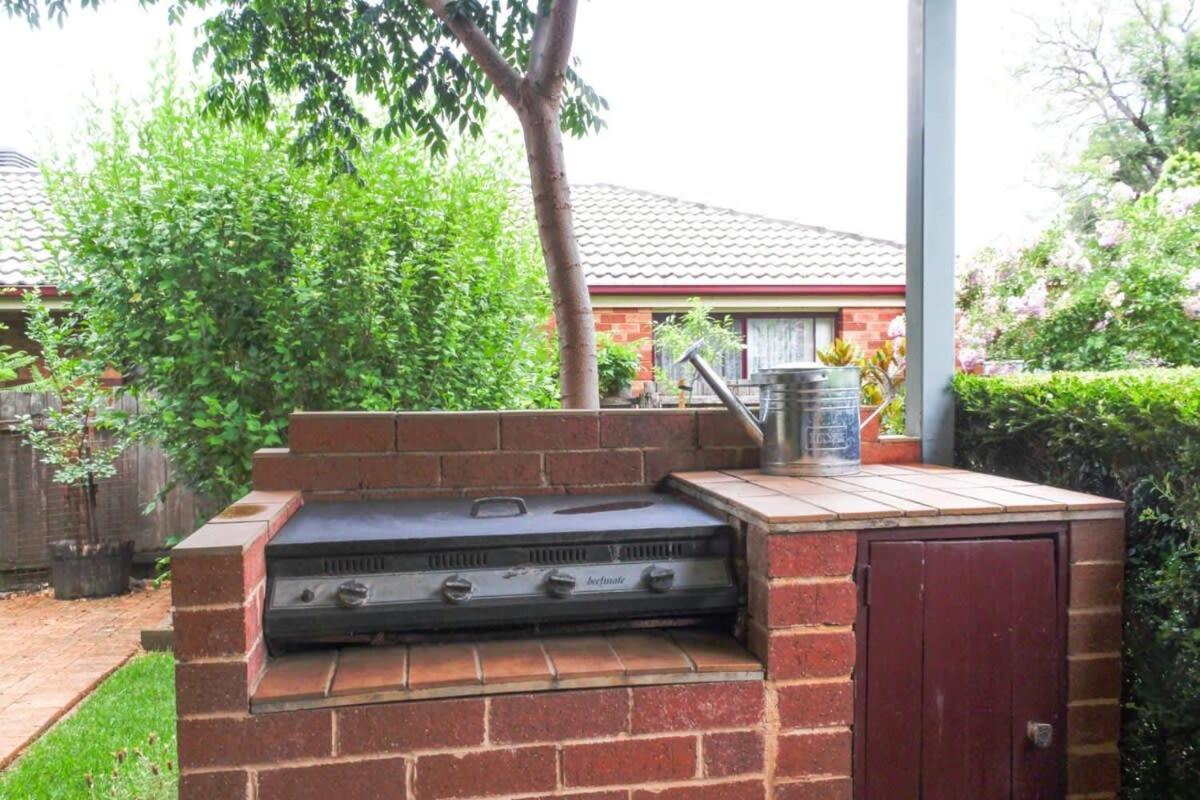 Yourie Cottage - Firepit, Lush Gardens, Pets