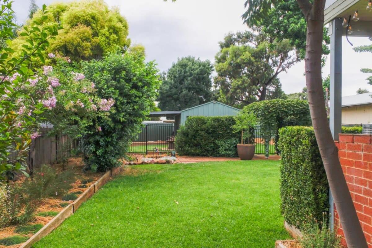 Yourie Cottage - Firepit, Lush Gardens, Pets