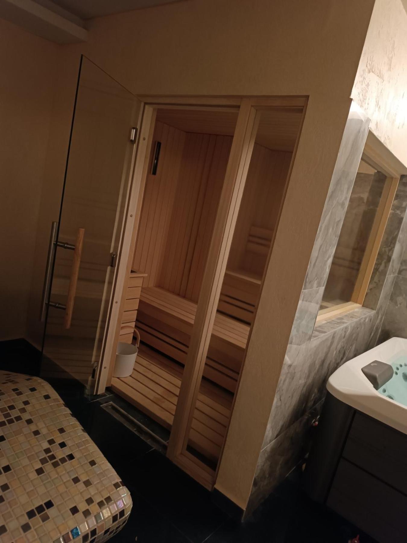 PREMIUM APARTMAN ELENI ROOMS,oaza mira i tisine u centru Vrnjacke banje