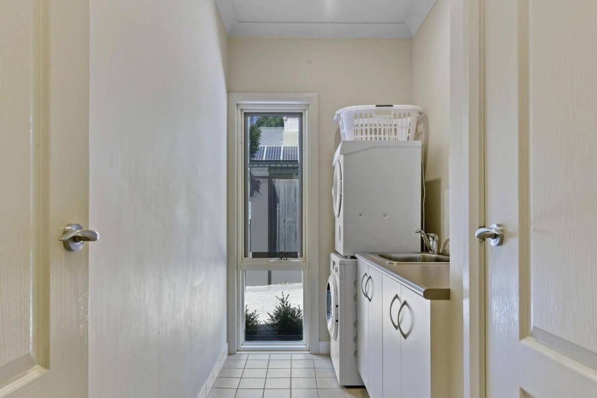 The Sampson Haven - Luxe CBD Getaway, Dog Friendly
