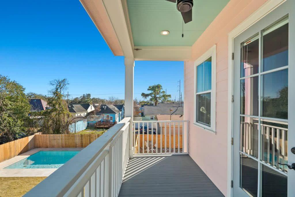 Elegant 4bd with Pool and Off Street Parking view 5