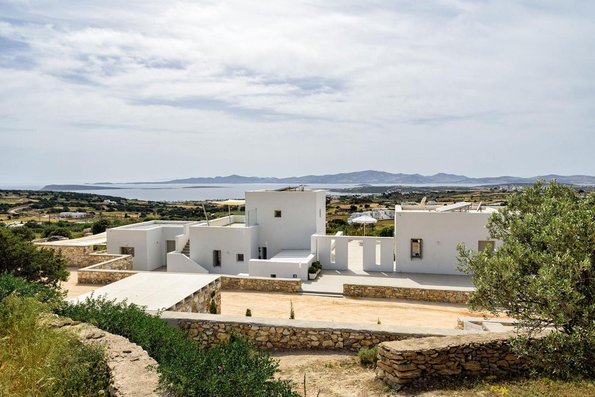 Outstanding new villa with great pool area and panoramic sea view