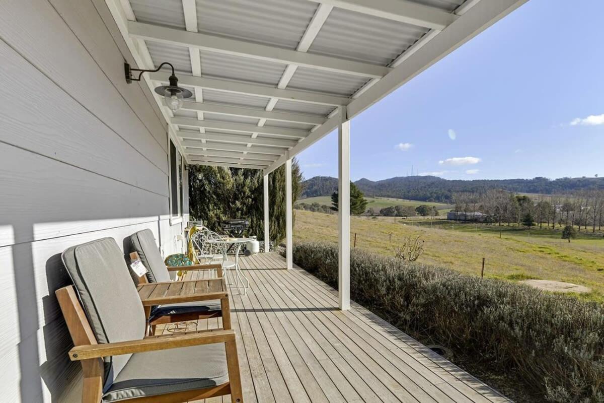 Towac Cabin 1- Scenic Escape, Picturesque Views