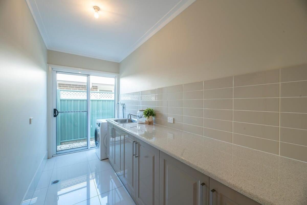 Parkside Getaway - Pool, Family Entertainer