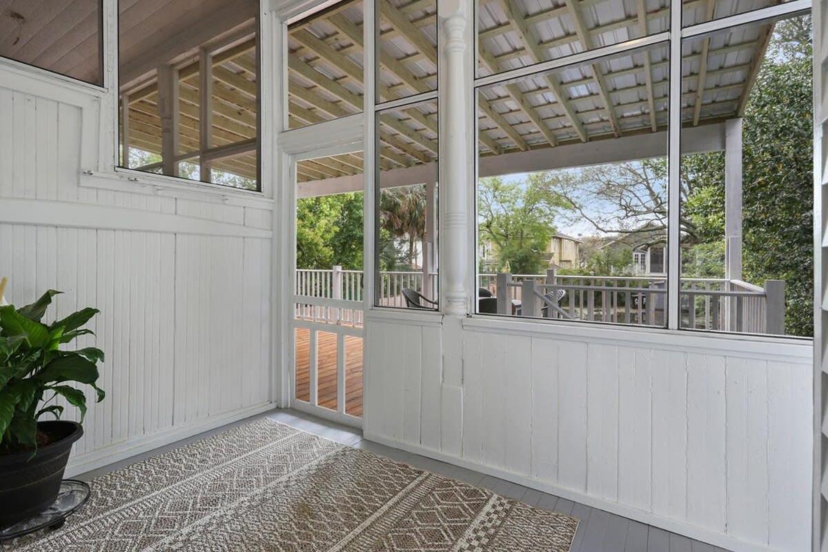 Unbeatable 2BD Bayou Luxury STEPS TO JAZZ FEST view 4
