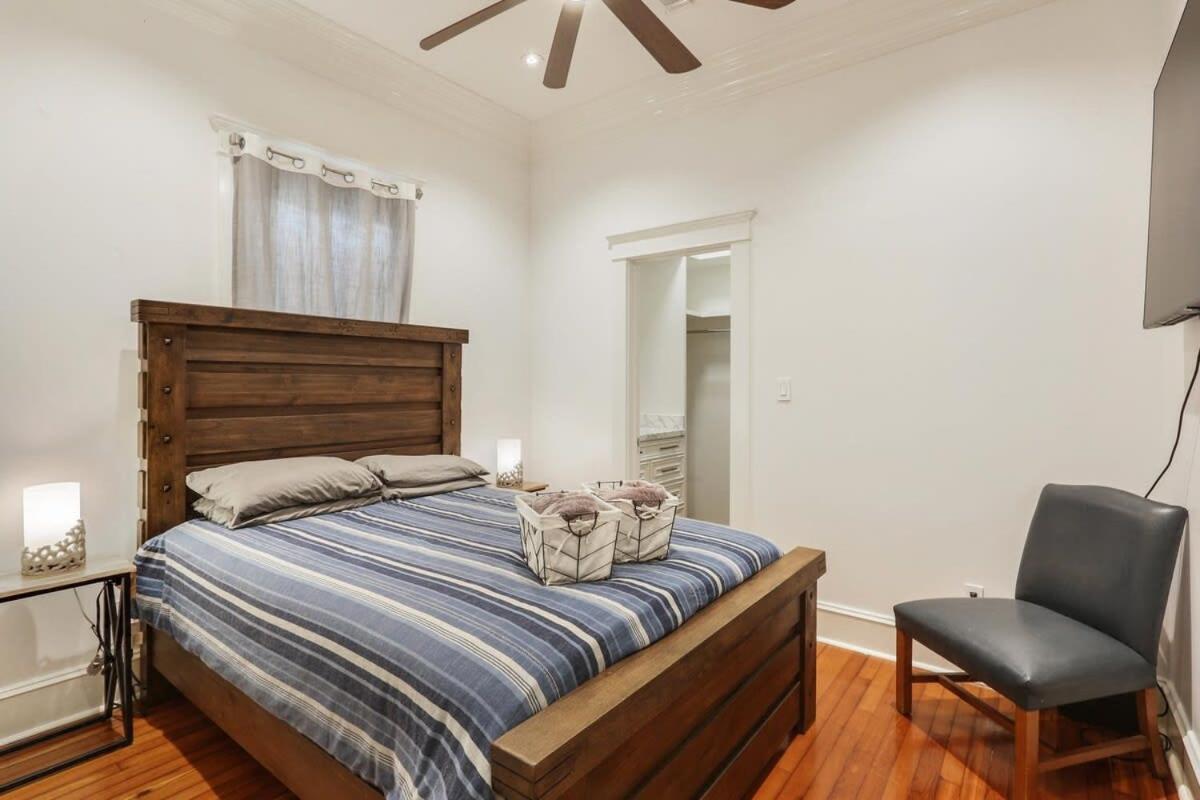 Luxury New Renovation Centrally located Beauty — New Orleans photo 5