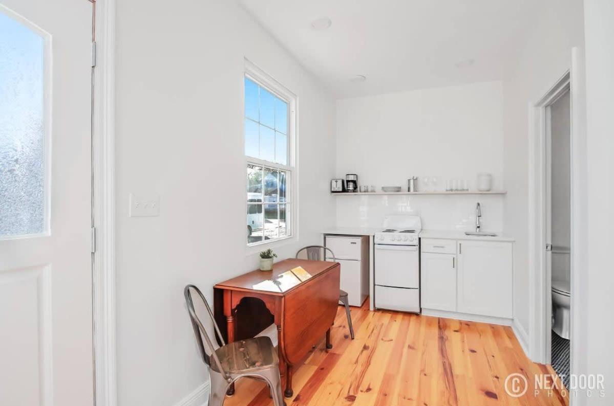 New Orleans Vacations - Adorable Treme Nook- Renovated Private Apartment - Property Image 6