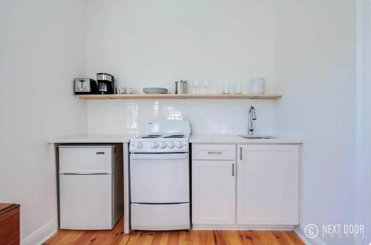 New Orleans Vacations - Adorable Treme Nook- Renovated Private Apartment - Property Image 2