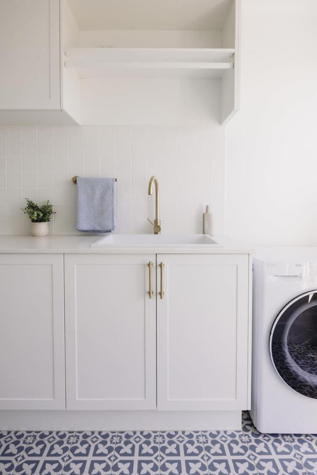Macquarie - Sleek & Stylish, Countryside Views