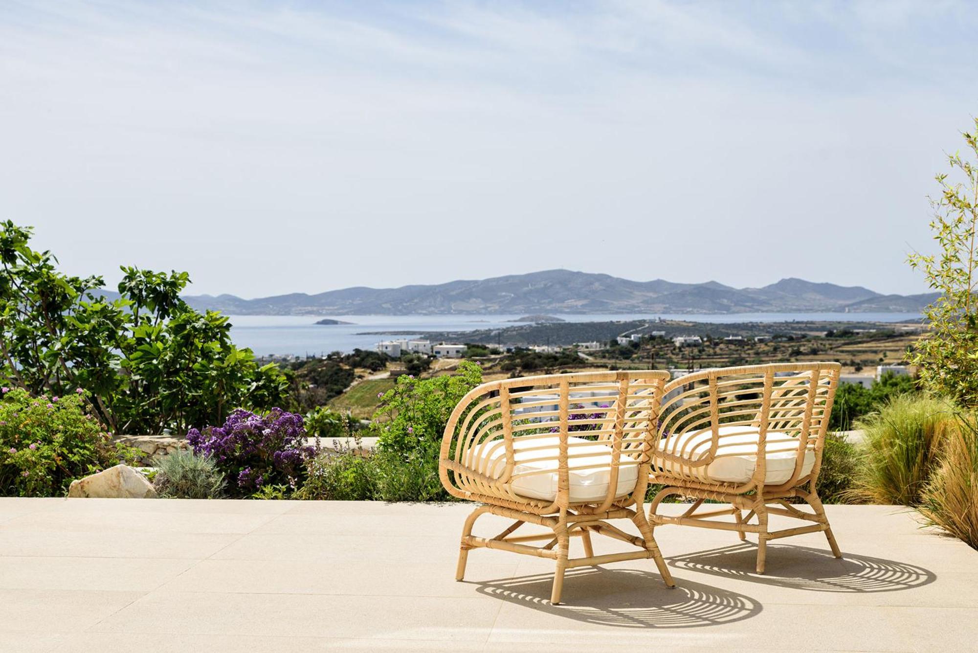 Outstanding new villa with great pool area and panoramic sea view