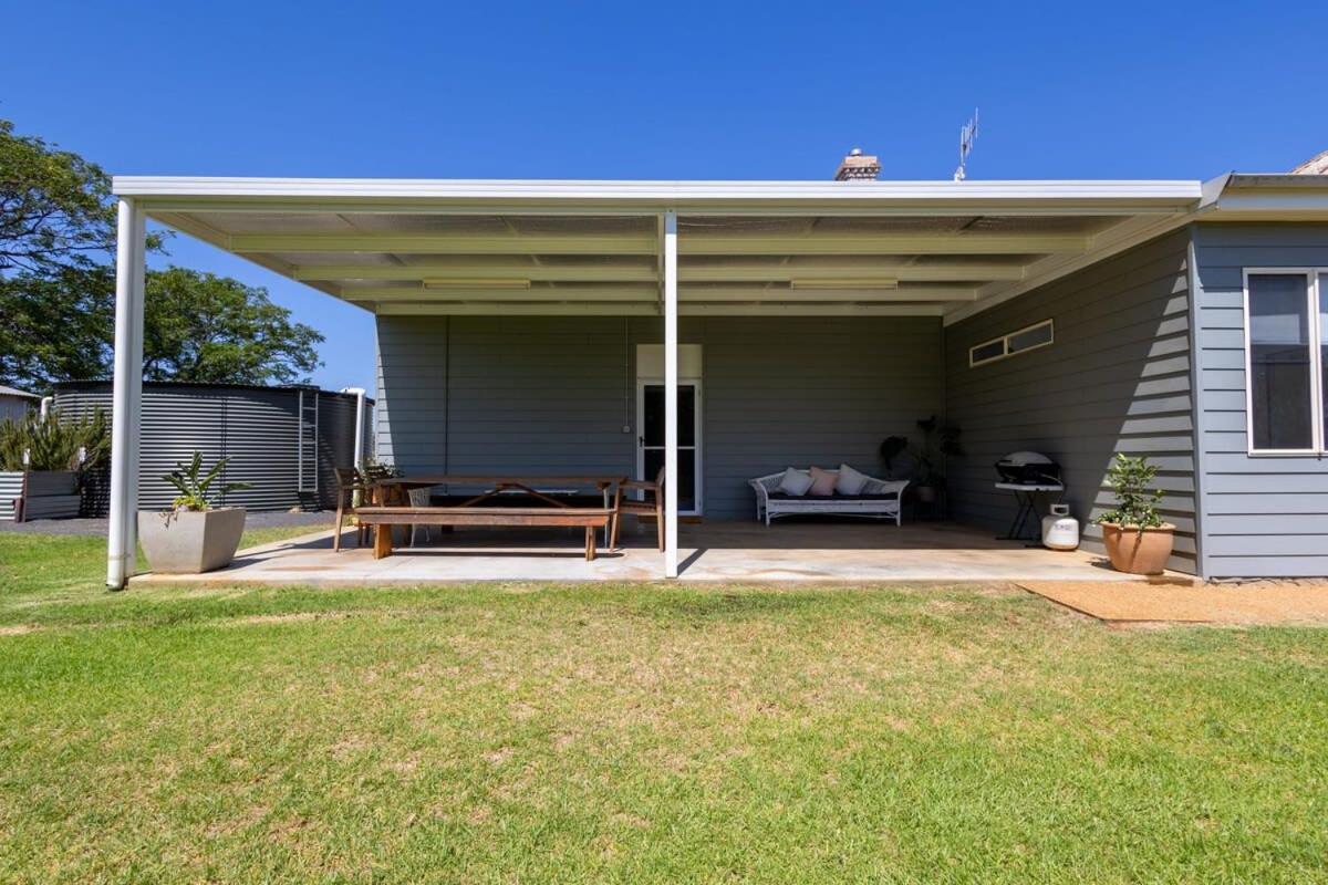 Boothenba Cottage - Heritage Farm Stay, Firepit