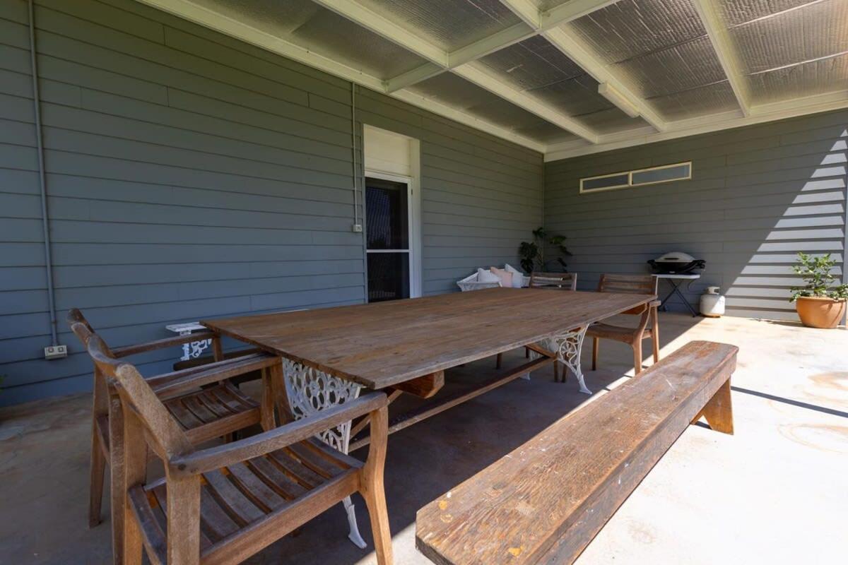 Boothenba Cottage - Heritage Farm Stay, Firepit