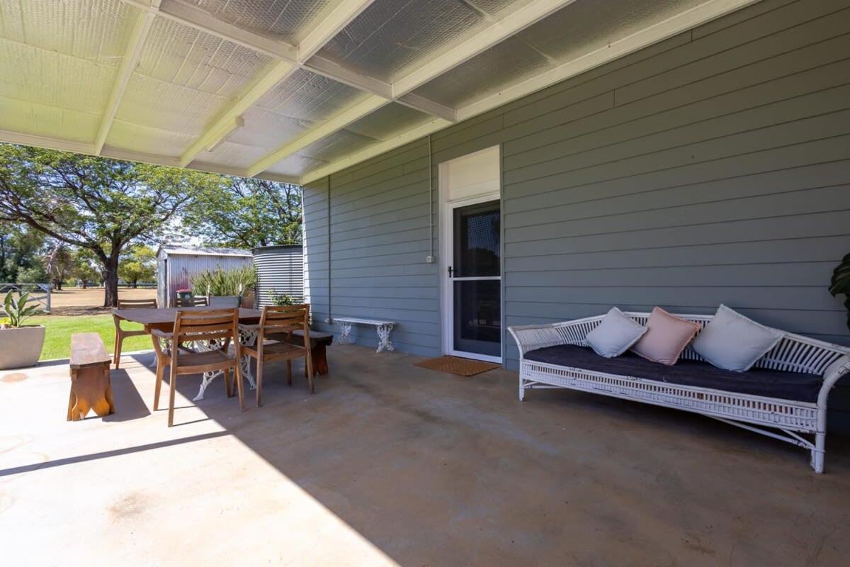 Boothenba Cottage - Heritage Farm Stay, Firepit