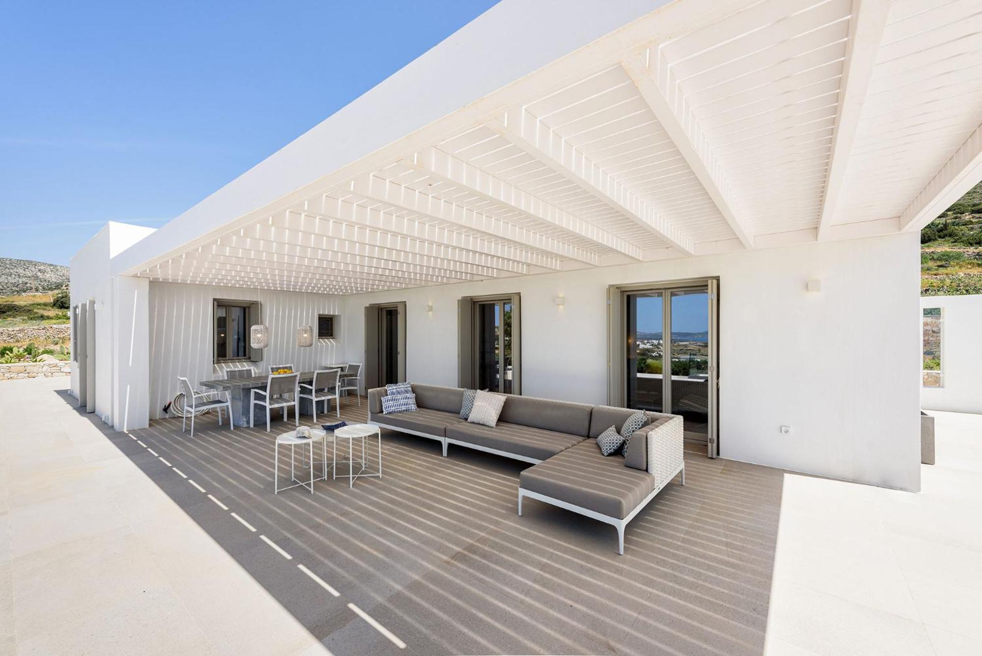 Outstanding new villa with great pool area and panoramic sea view