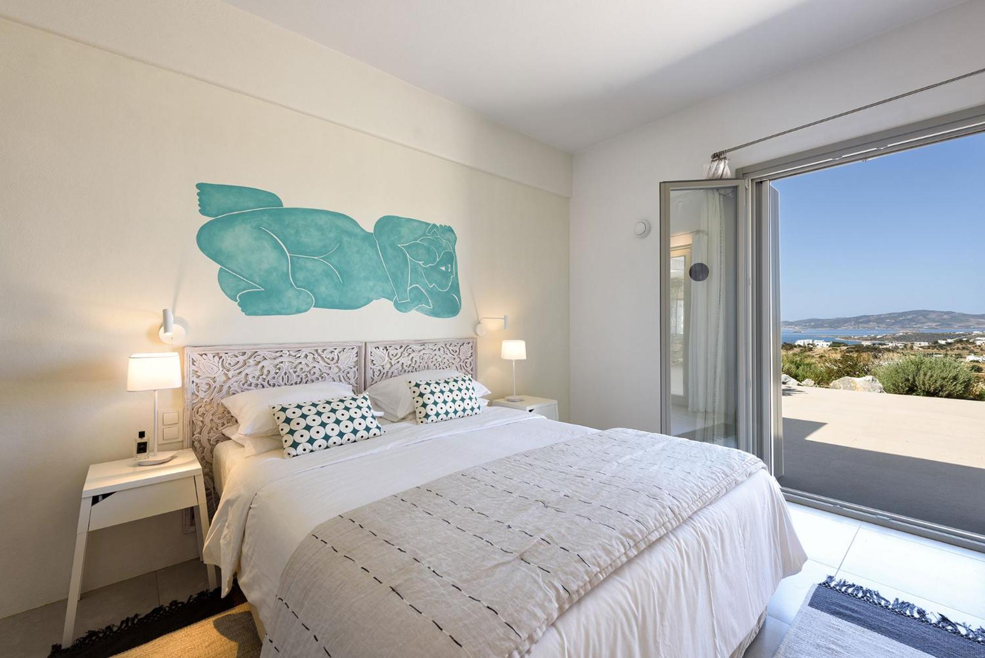 Outstanding new villa with great pool area and panoramic sea view