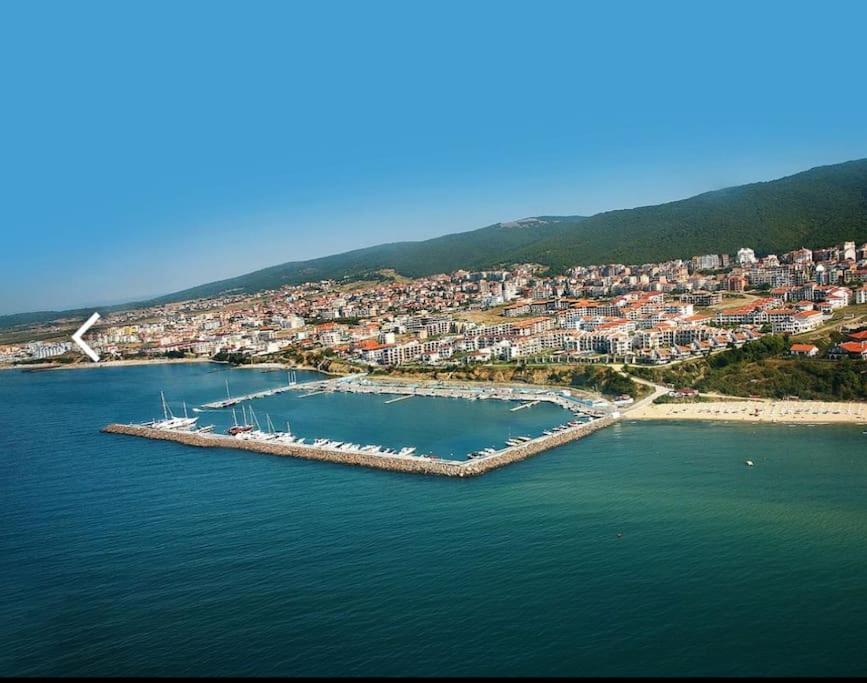 Premium Ferienwohnung SWETI WLAS Polarstar Beach Luxury Apartment 150 m zum Strand Pool 3 Balkone Meeresblick Google TV bis zu 6 Personen