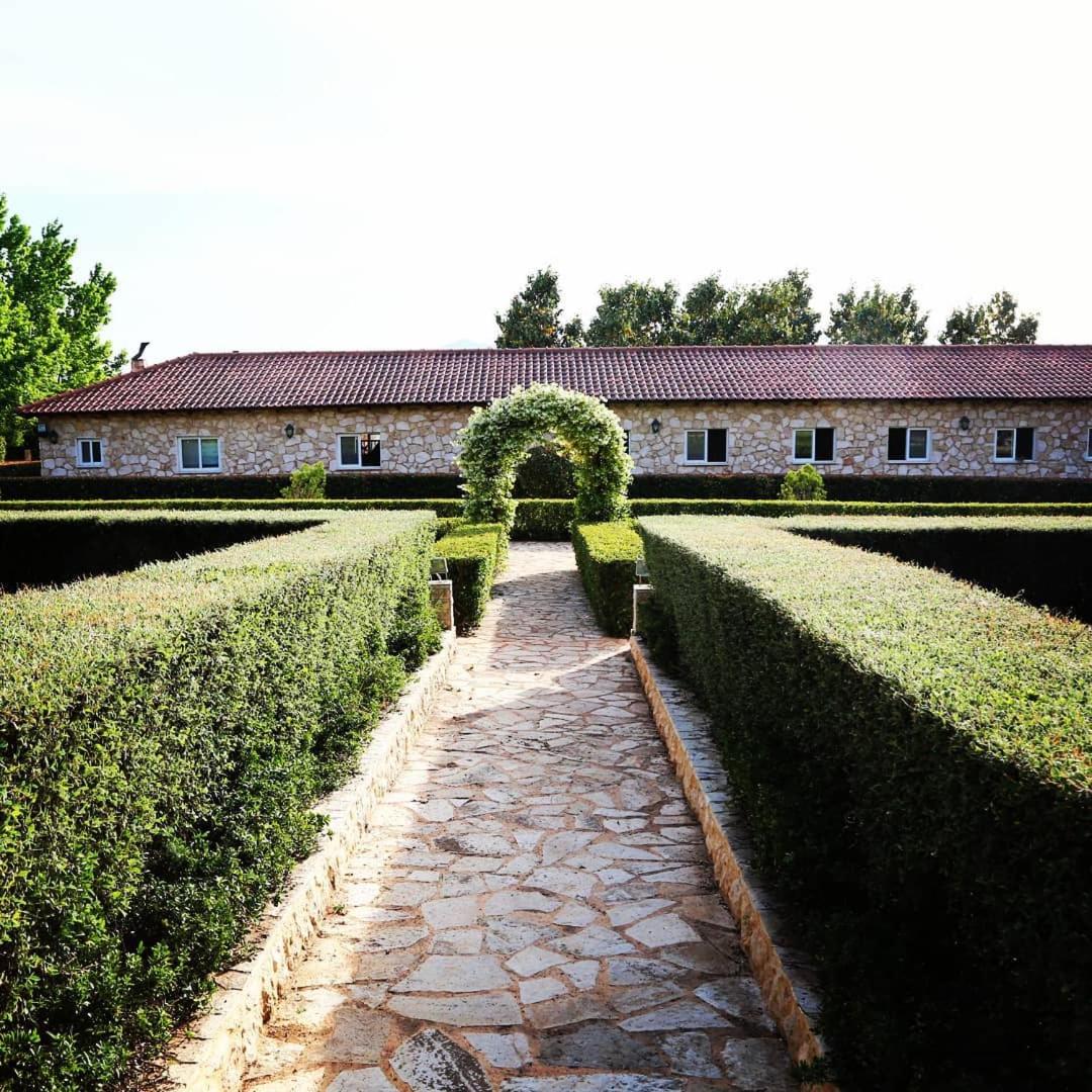 The Estate of Thebes view 4