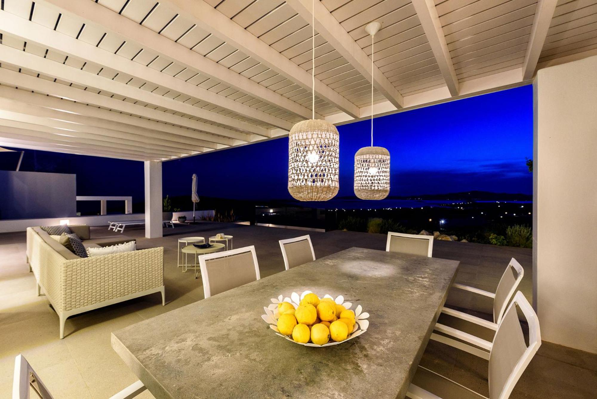 Outstanding new villa with great pool area and panoramic sea view