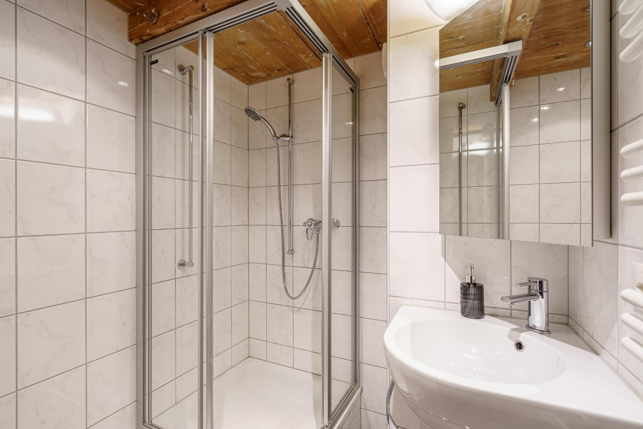 StayBrienz - Lake Brienz Family Holiday Apartment