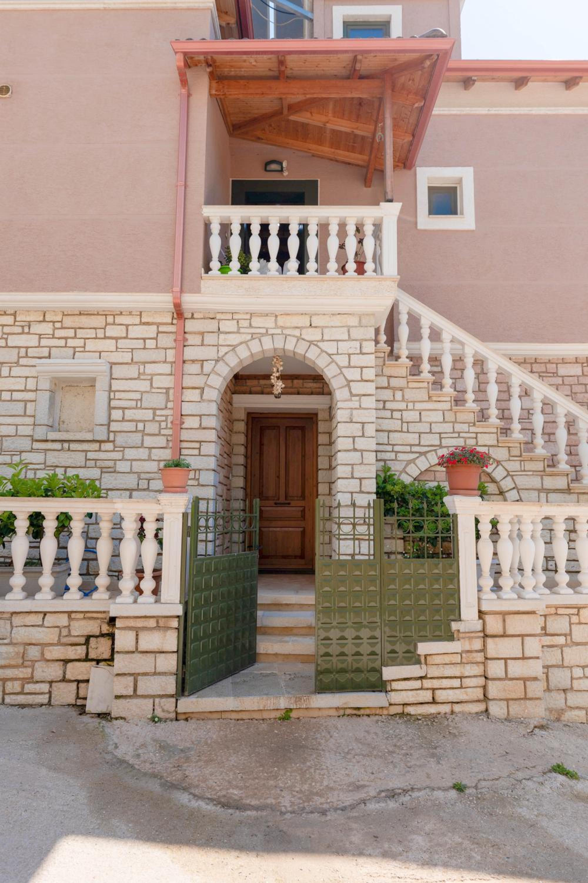 Apartments Villa Luxor