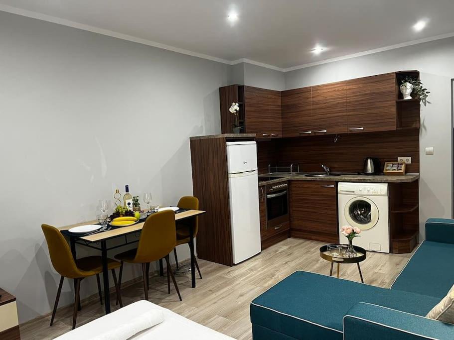 Nomadic Travelers Apartment