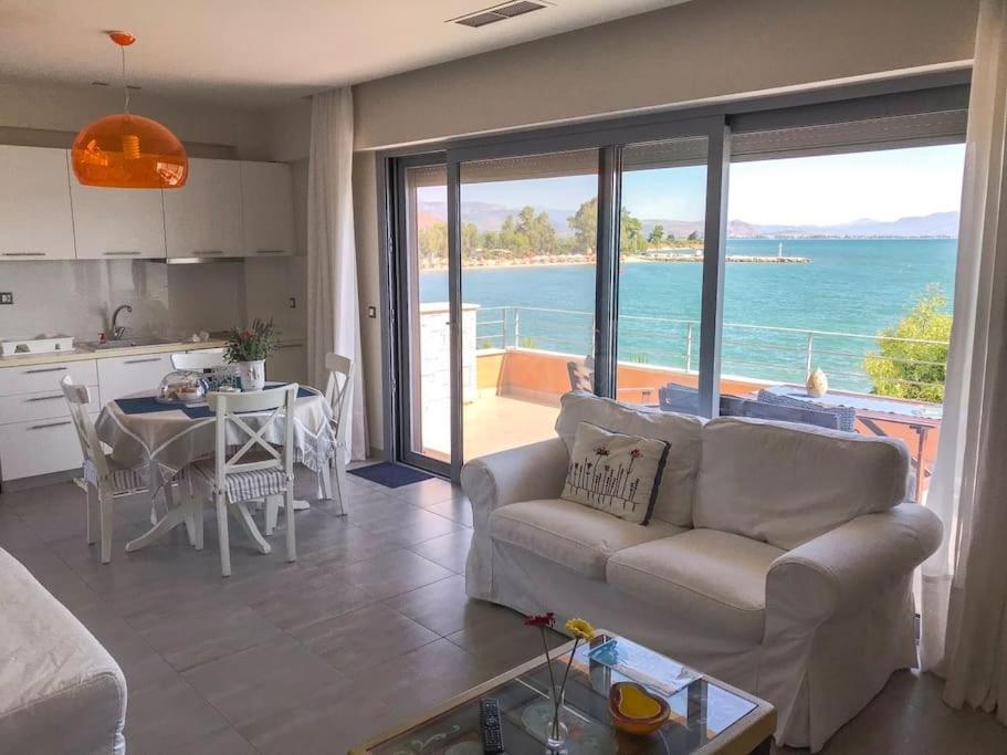 Seafront Family Apartment #B view 3