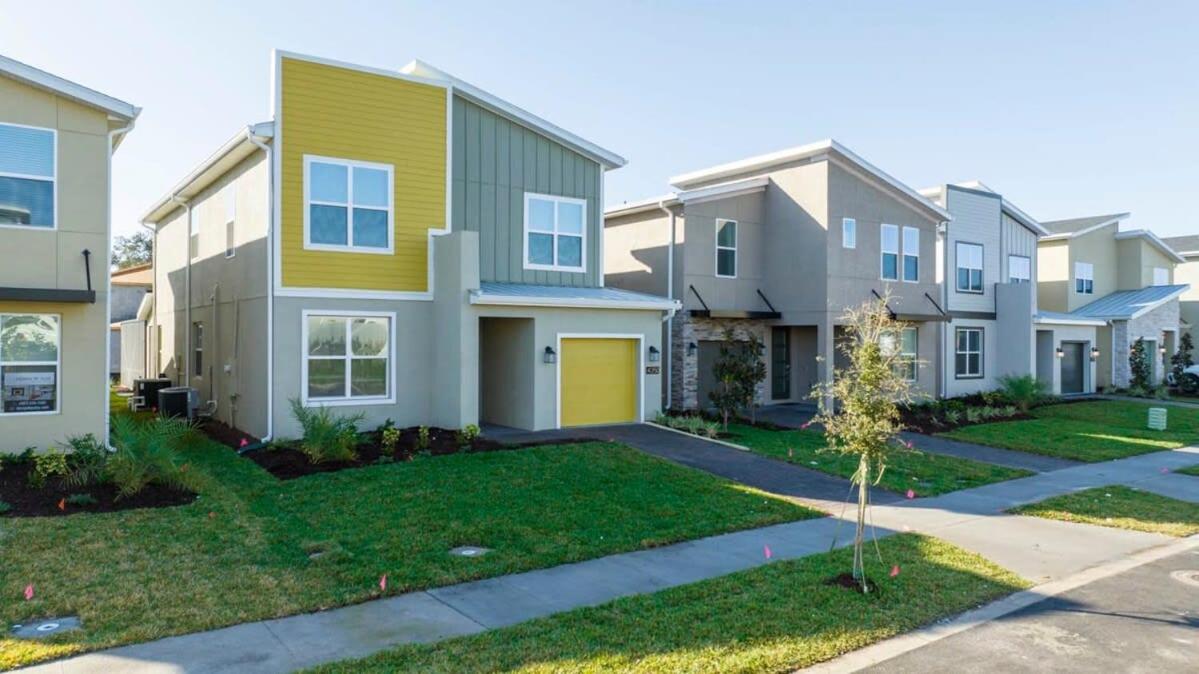 Super Luxury Modern Home, Prime Location