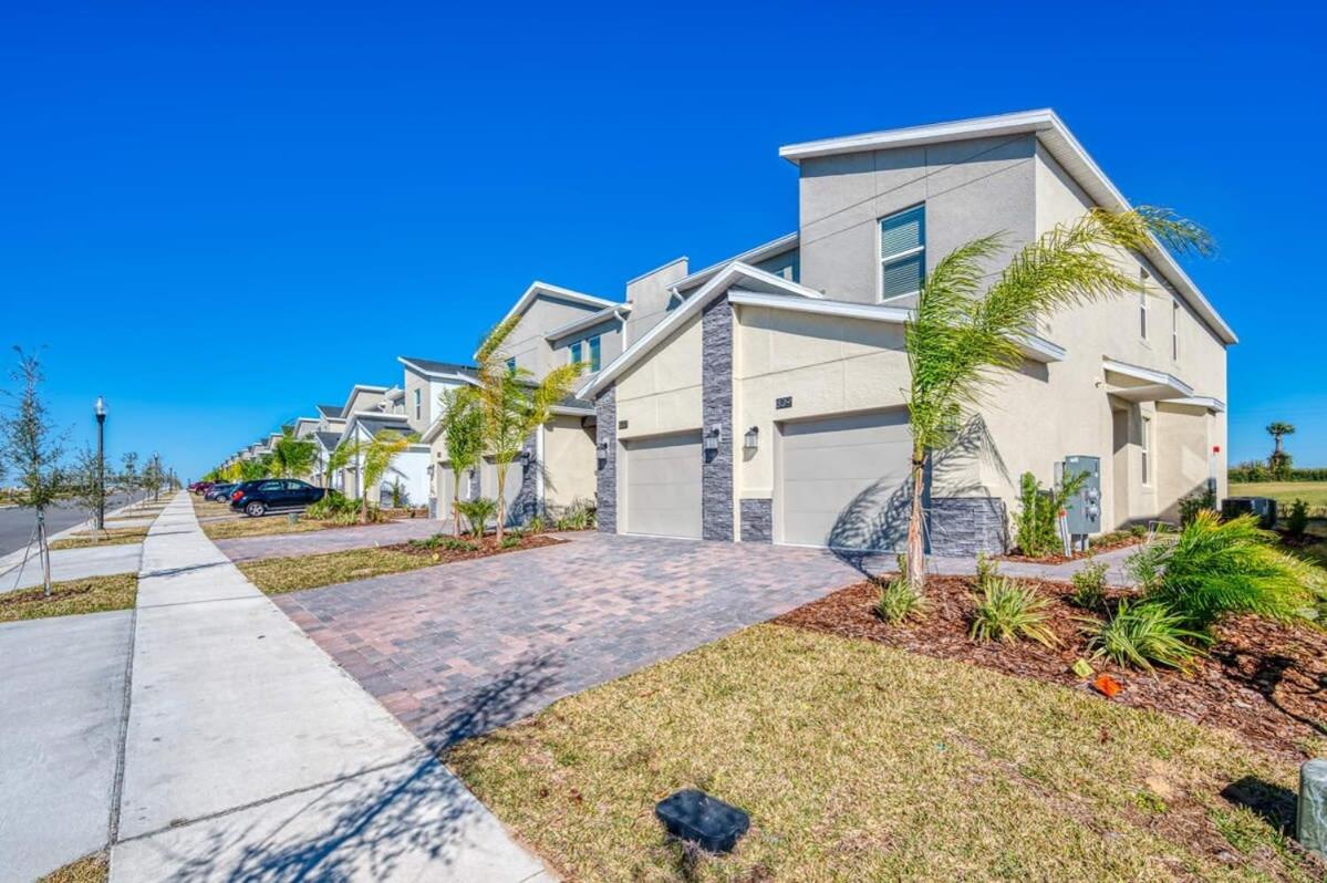 Chic 3BR Modern Condo Spacious & Mickey-Themed view 4