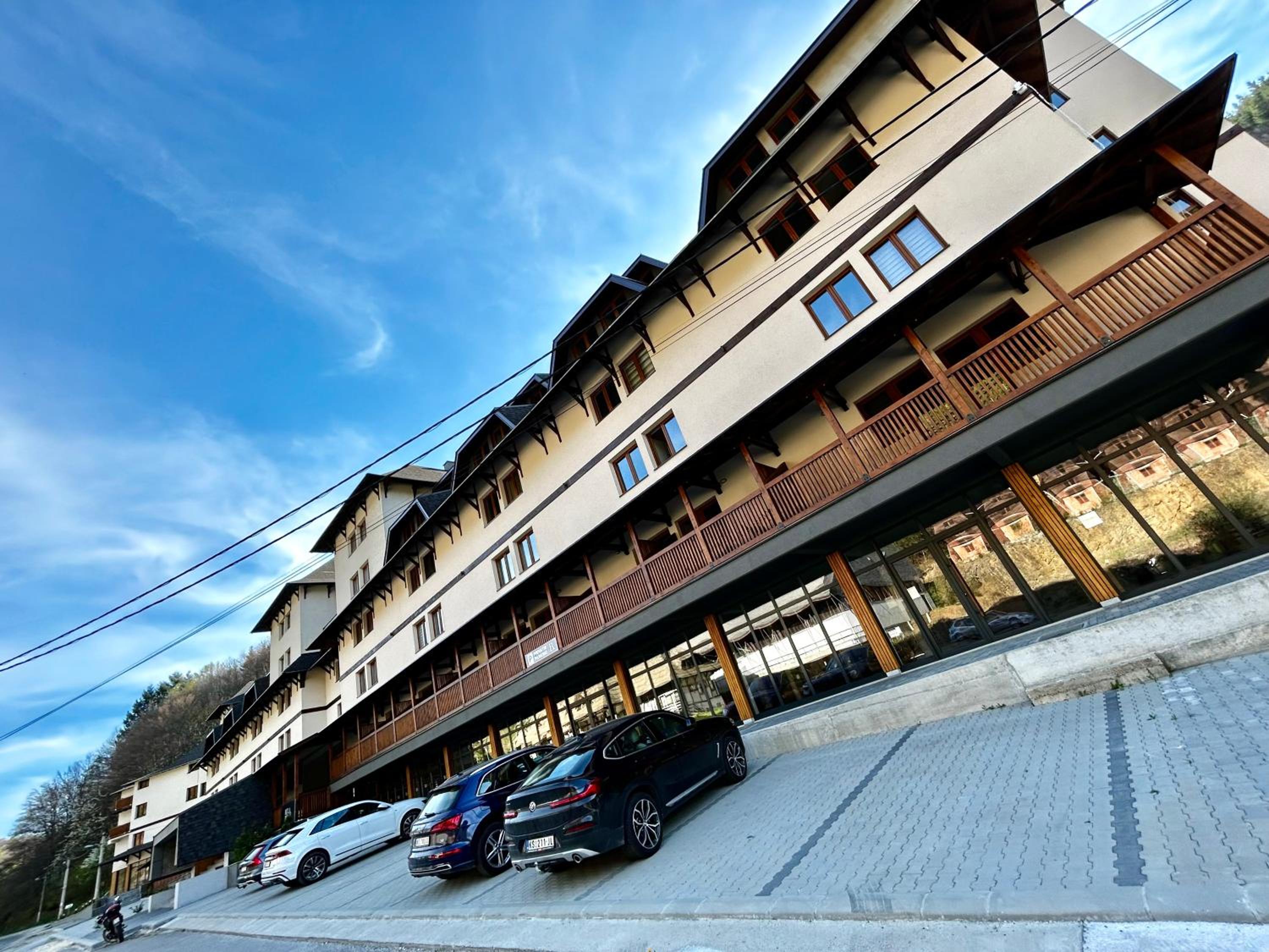 Apartman Snezni Vrh - Bela Reka, Brzece view 3