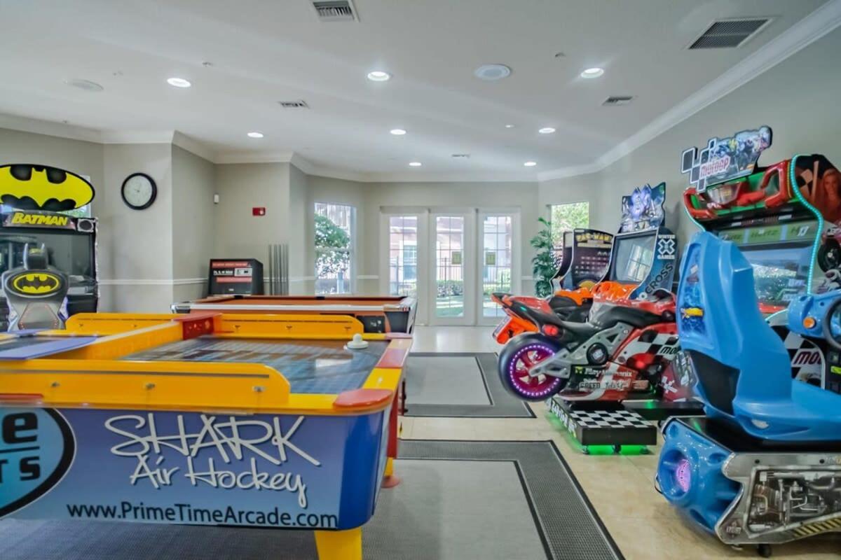 Prime Location-Spacious Condo for 8 Guests